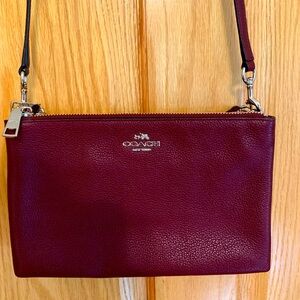 Coach Crossbody Burgundy New Without Tags attached